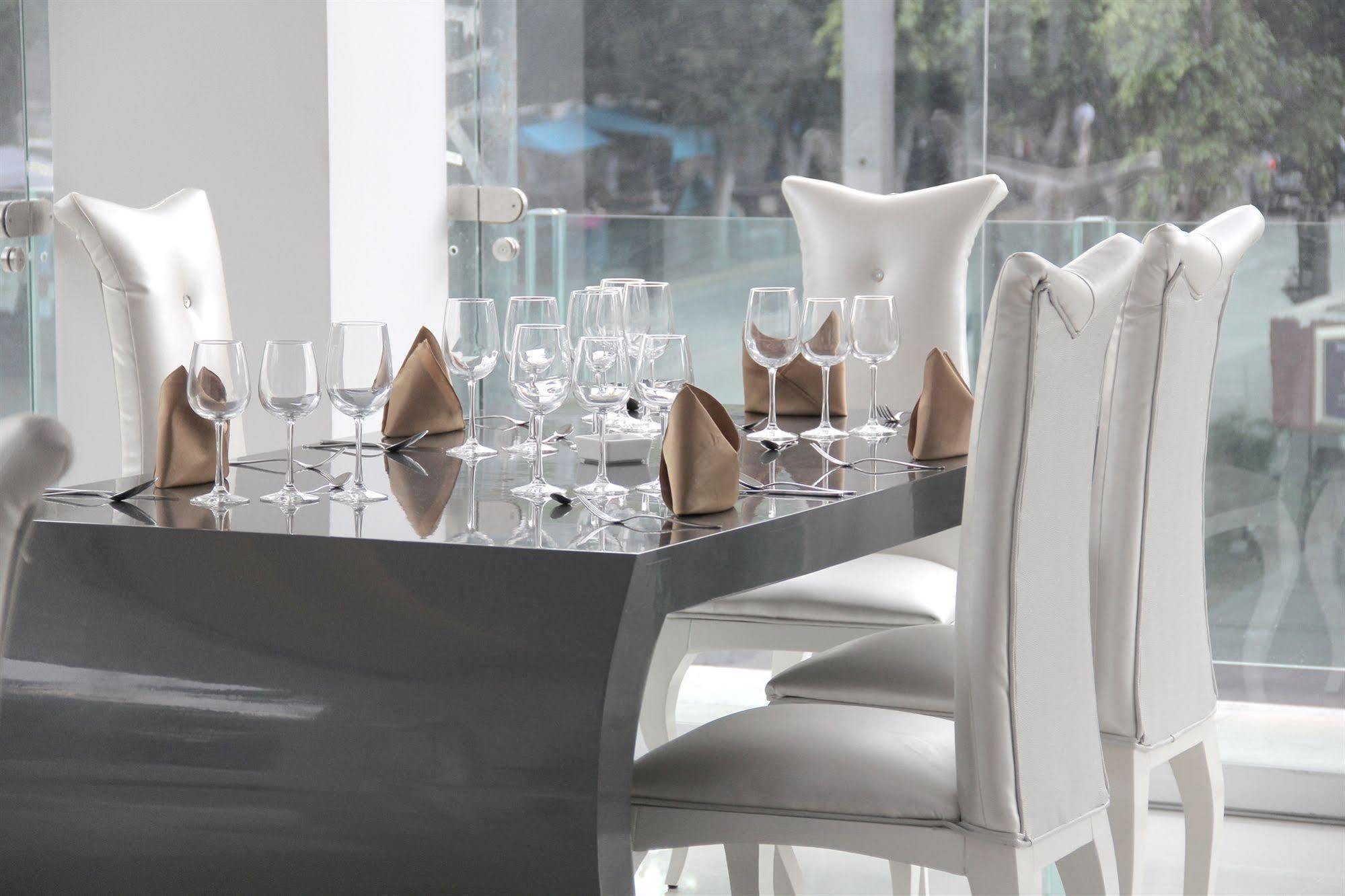Hotel Vista Hermosa غوادالاجارا المظهر الخارجي الصورة
